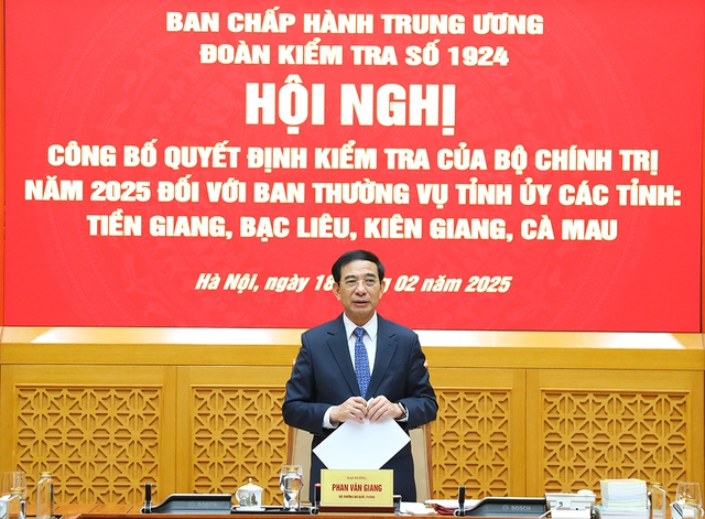  Công bố quyết định kiểm tra của Bộ Chính trị đối với Ban Thường vụ Tỉnh ủy 4 tỉnh