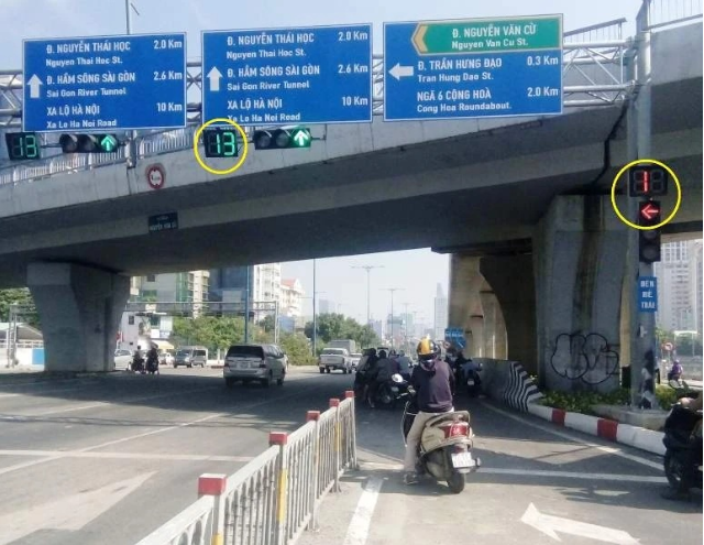 Tổng rà soát, giải quyết bất cập trong hệ thống biển báo, đèn tín hiệu giao thông