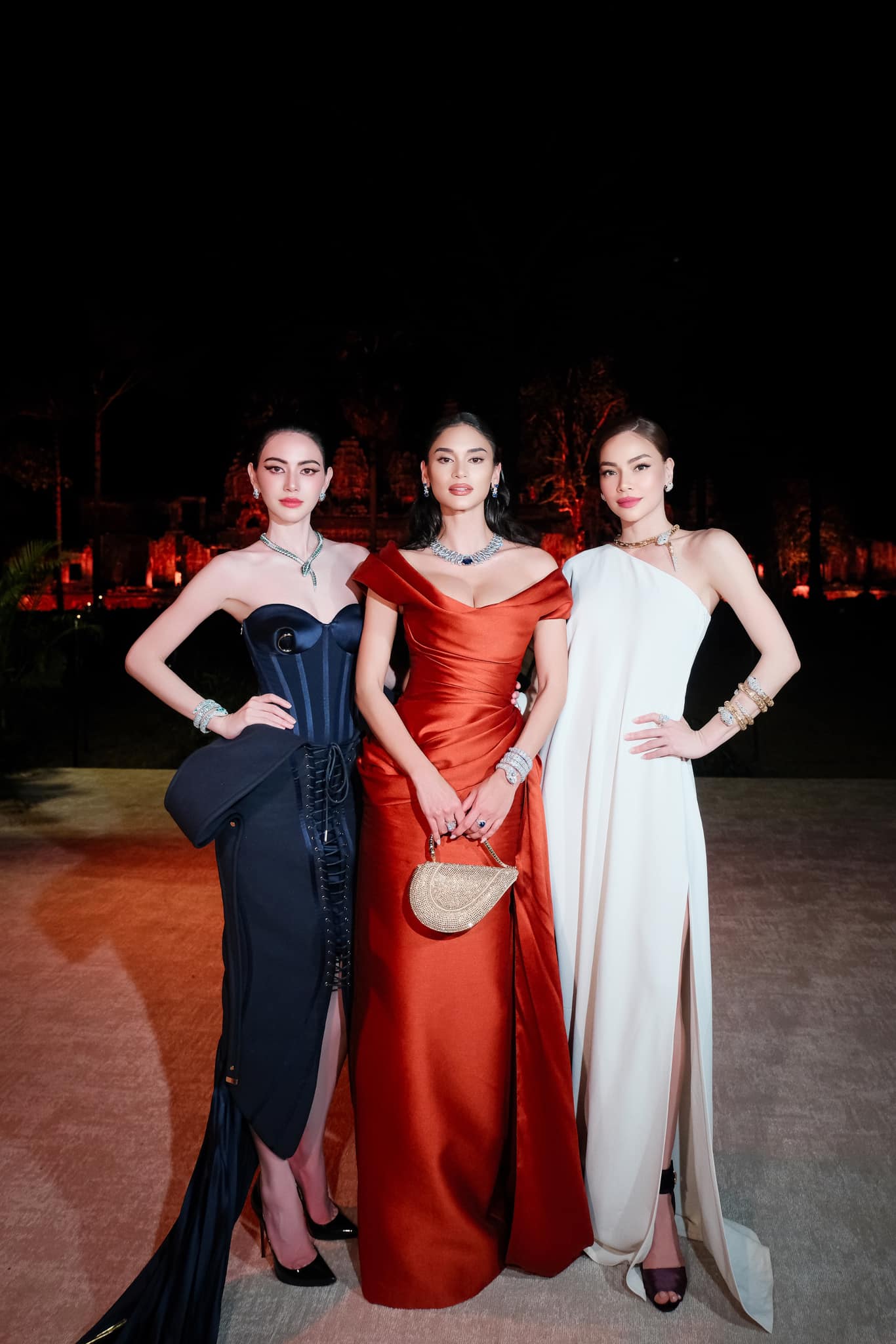 Hồ Ngọc Hà và những lần lên đồ ‘đỉnh nóc kịch trần’ sang át sao quốc tế