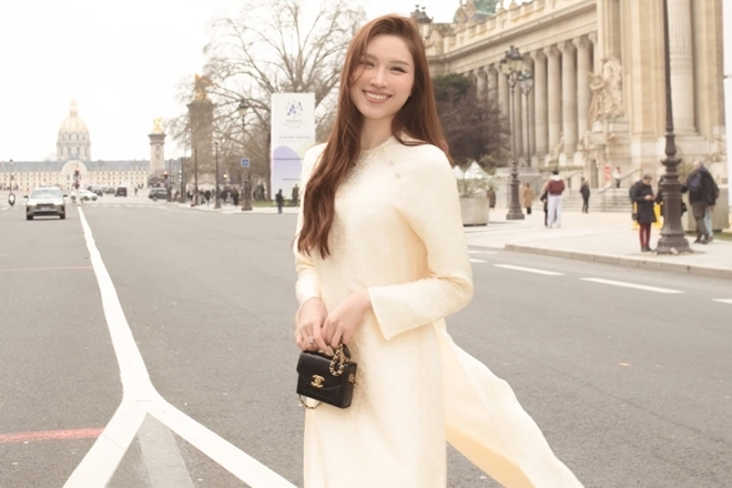 Thanh Thanh Huyền Tôi ngồi ở đồn cảnh sát hơn 3 tiếng vẫn không tìm lại được chiếc vali bị mất