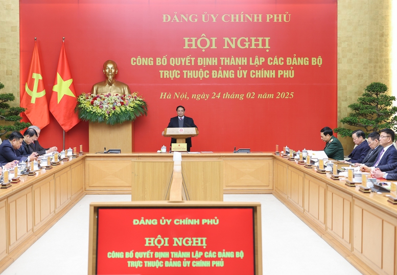 Công bố Quyết định về việc thành lập 15 đảng bộ trực thuộc Đảng uỷ Chính phủ