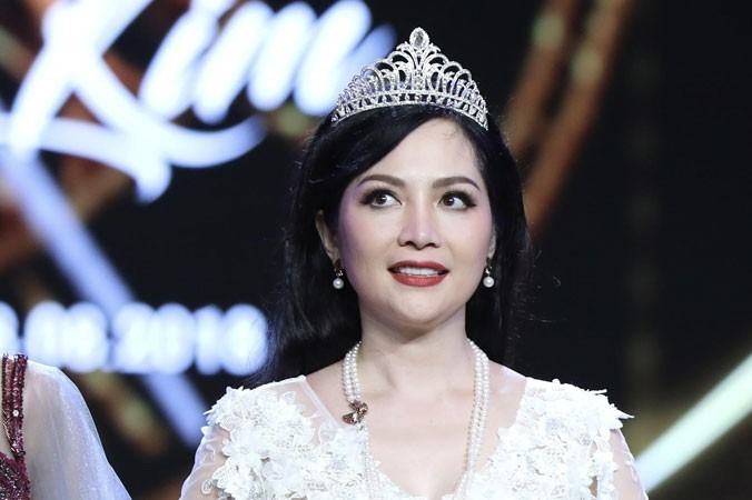 Dàn mỹ nhân 2 lần đăng quang hoa hậu Người ở ẩn người chồng chất thị phi