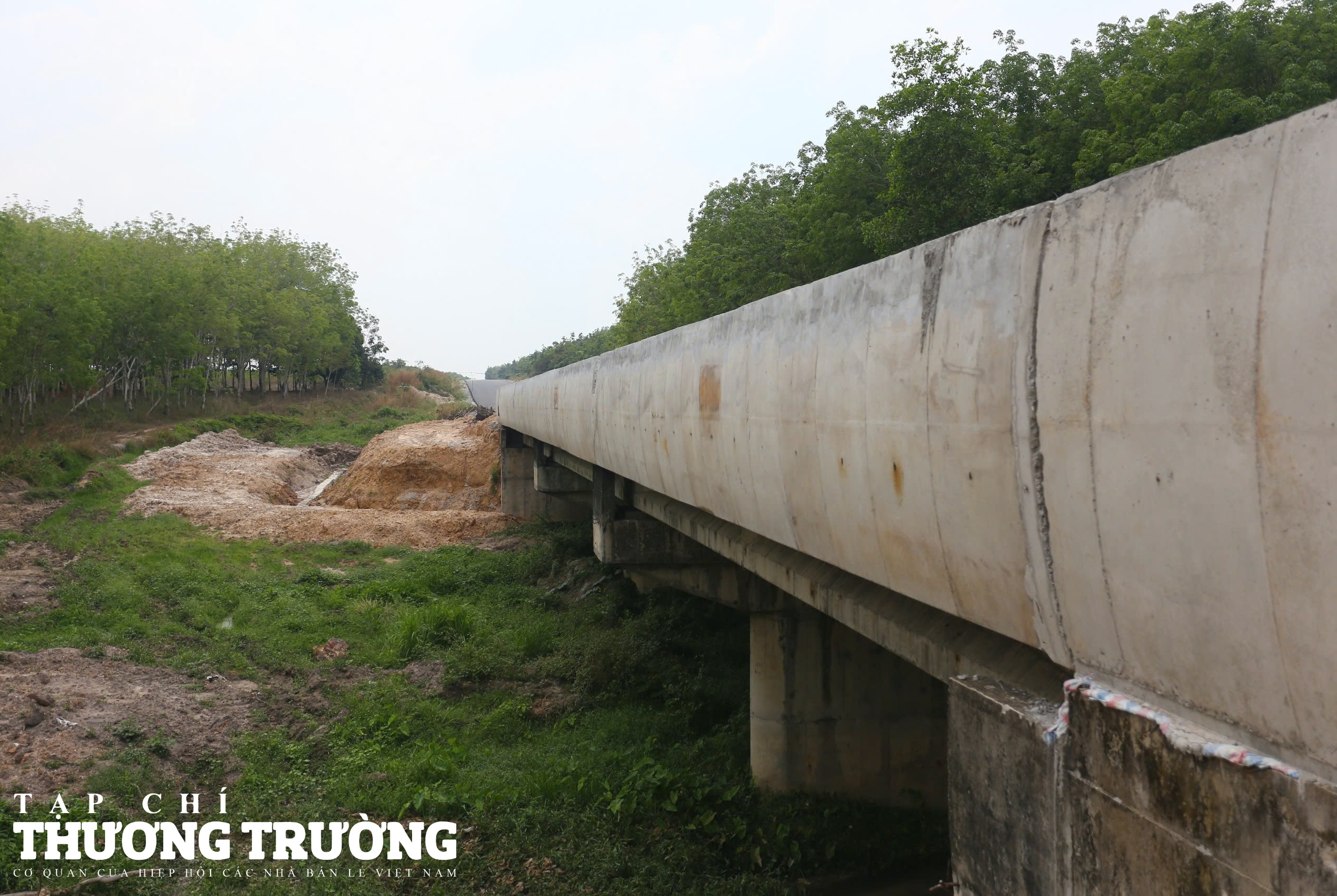 Cận cảnh đường Hồ Chí Minh đoạn qua Bình Dương dự kiến thông xe trước ngày 304