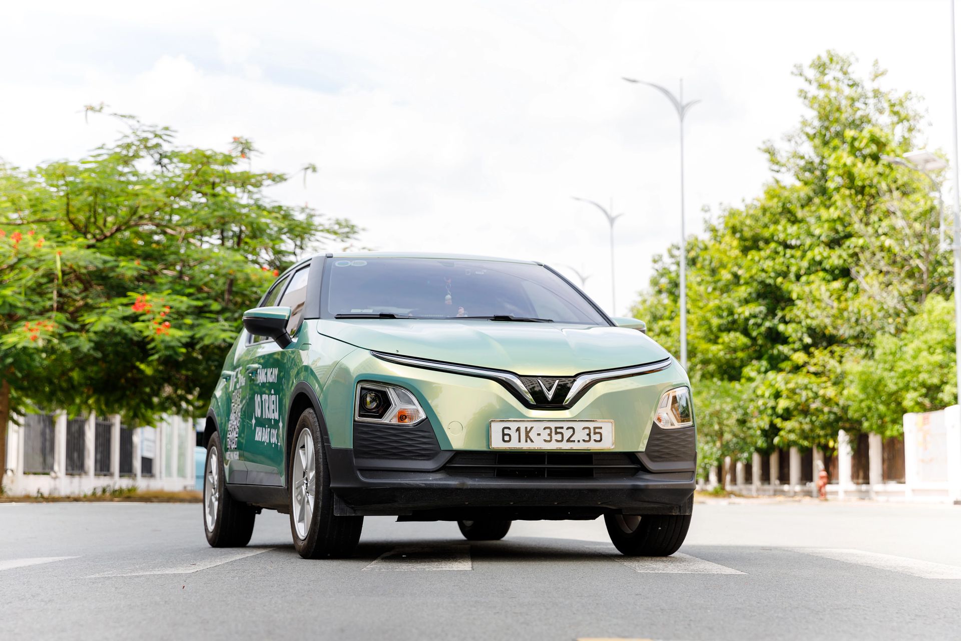 Vì sao xe điện VinFast VF 5 chạy 25.000 km bán lại chỉ mất giá 15 triệu đồng