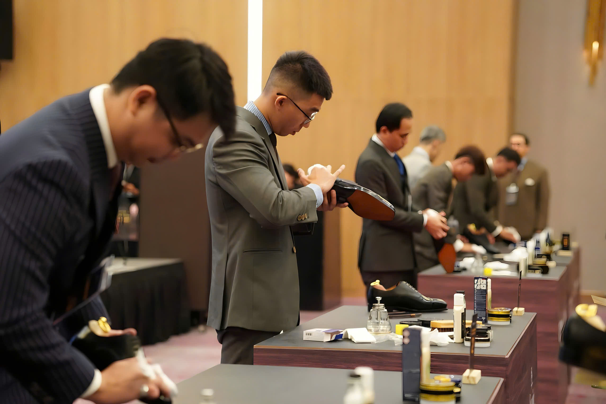 Vietnam Shoeshine Championship 2025 Tôn vinh nghệ thuật đánh giày đẳng cấp quốc tế