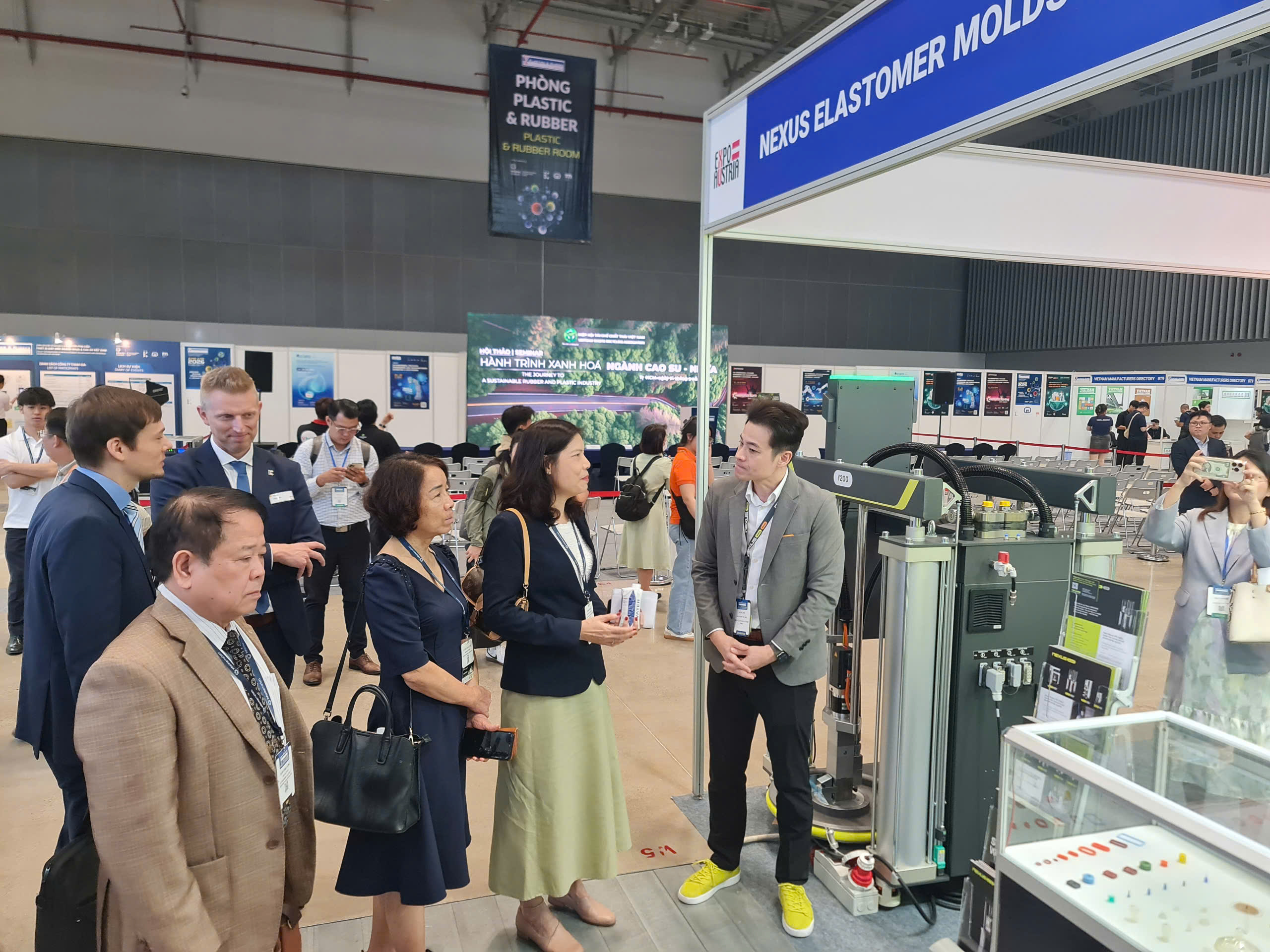 Khai mạc triển lãm Quốc tế lần thứ 12 về Plastics & Rubber Vietnam 2025