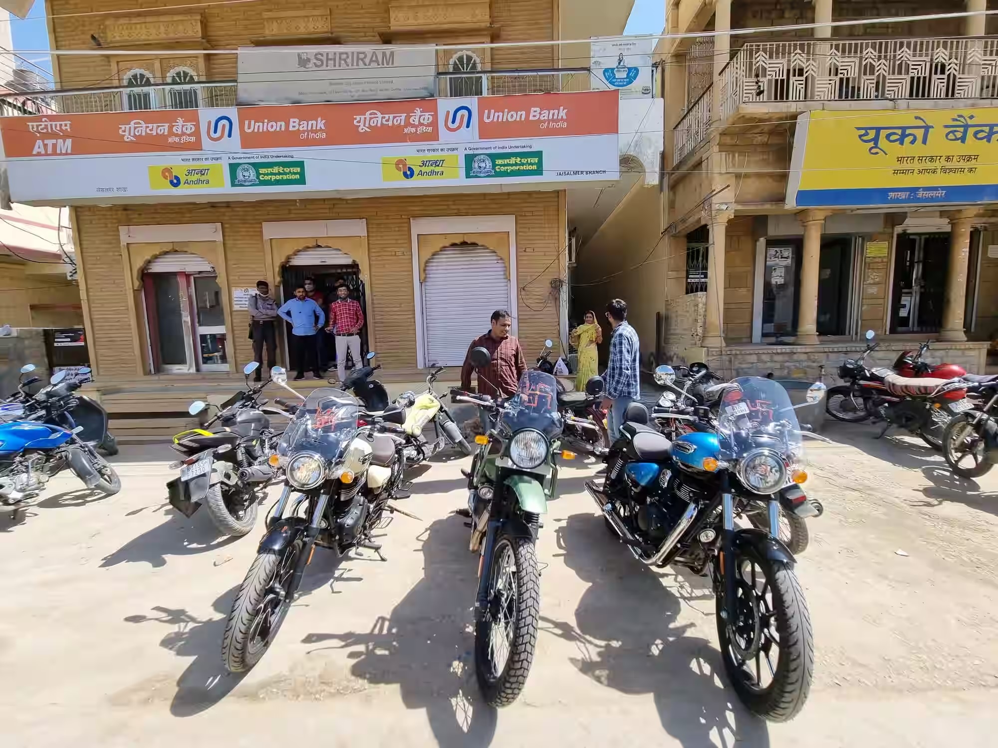 Thủ đô Ấn Độ sắp cấm xe máy xăng, dầu để lấy lại bầu trời xanh