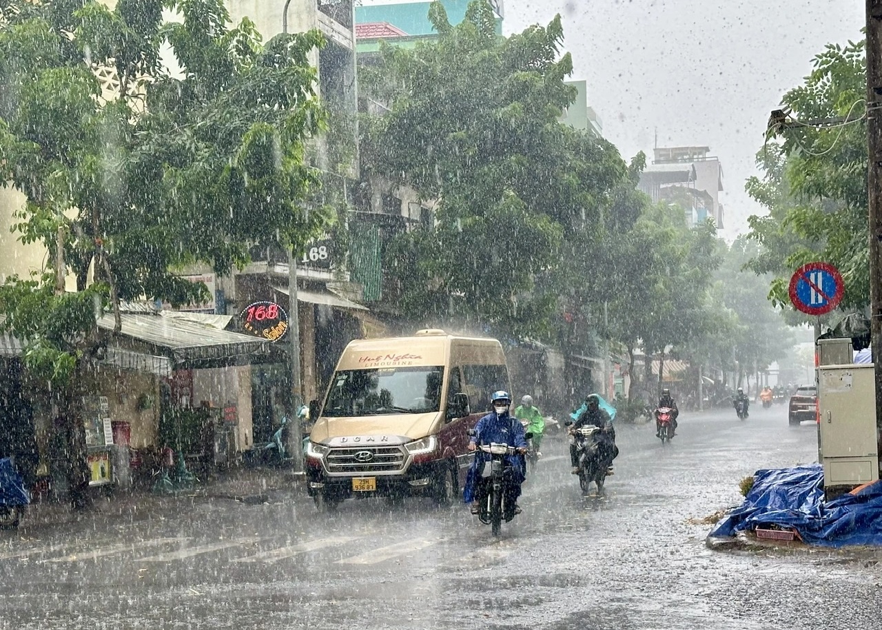 Dự báo thời tiết hôm nay 203 Miền Bắc có mưa vài nơi, đêm và sáng trời rét