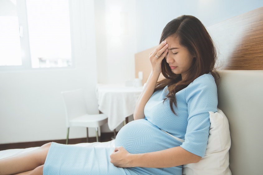 Ngất xỉu giữa nhà, tôi tỉnh dậy trong bệnh viện nhưng cú sốc lớn nhất lại đến từ chồng mình