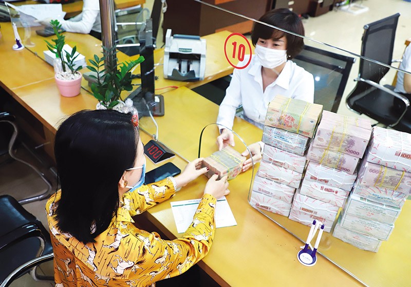 Ngân hàng rót gần 200.000 tỷ đồng, doanh nghiệp vẫn loay hoay tìm vốn