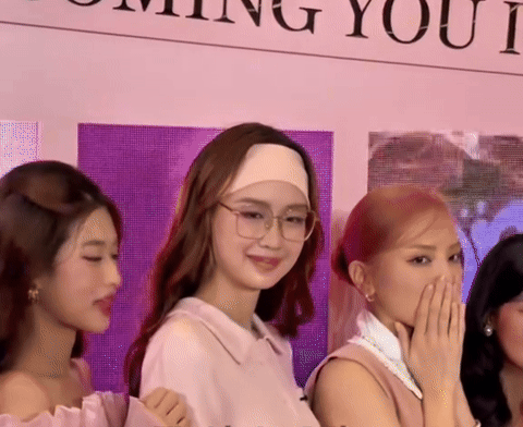 2 Hoa hậu Vbiz từng vướng tin đồn yêu đồng giới nay đã nghỉ chơi, hủy follow trên MXH 