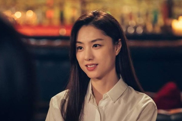 Chưa từng làm mẹ, tôi kết hôn sống chung với con riêng của chồng đang tuổi dậy thì ngang bướng