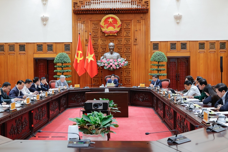 Thủ tướng chủ trì cuộc họp với các bộ, ngành về mức thuế mới của Mỹ