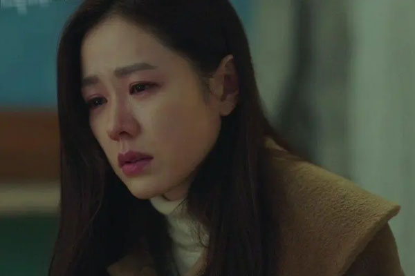 Cuộc điện thoại lúc 2h sáng tiết lộ sự thật gây sốc khiến tôi vùi trong nước mắt