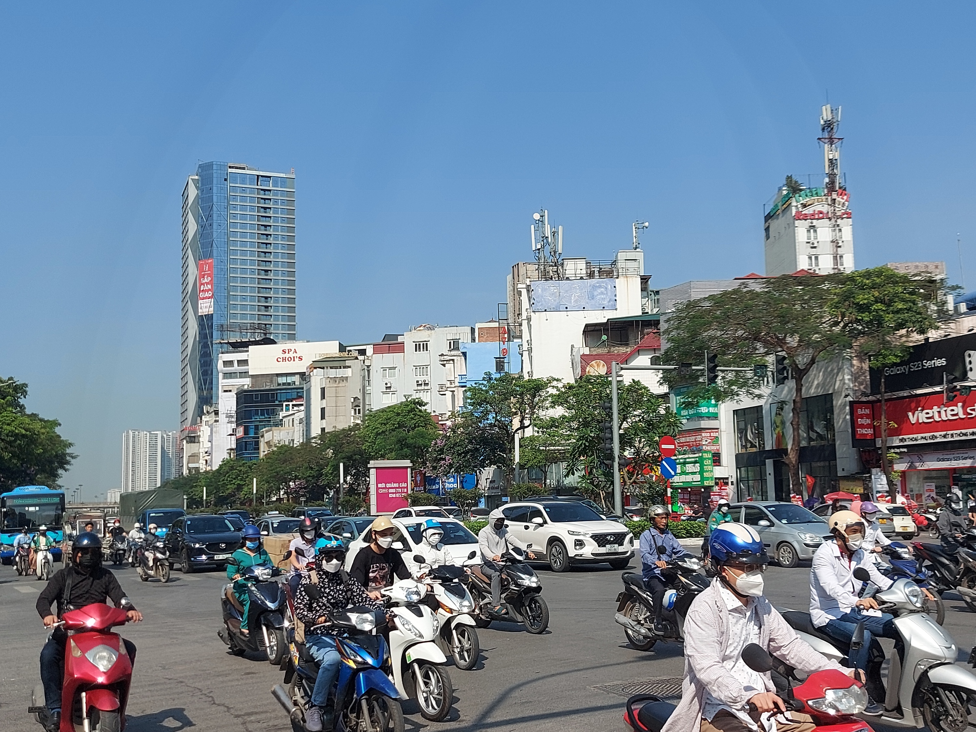 Dự báo thời tiết đêm nay và ngày mai 204 Hà Nội và các khu vực trên cả nước