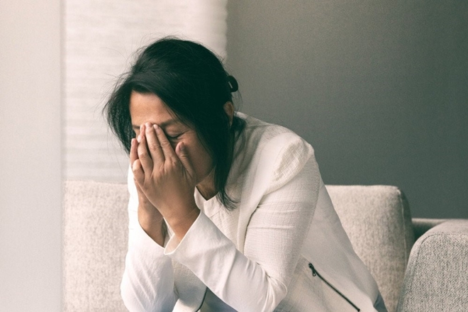 Qua lứa lỡ thì, tôi nhắm mắt đưa chân với 1 ông bố đơn thân, ngày về ra mắt nhà anh khiến tôi muốn ở giá