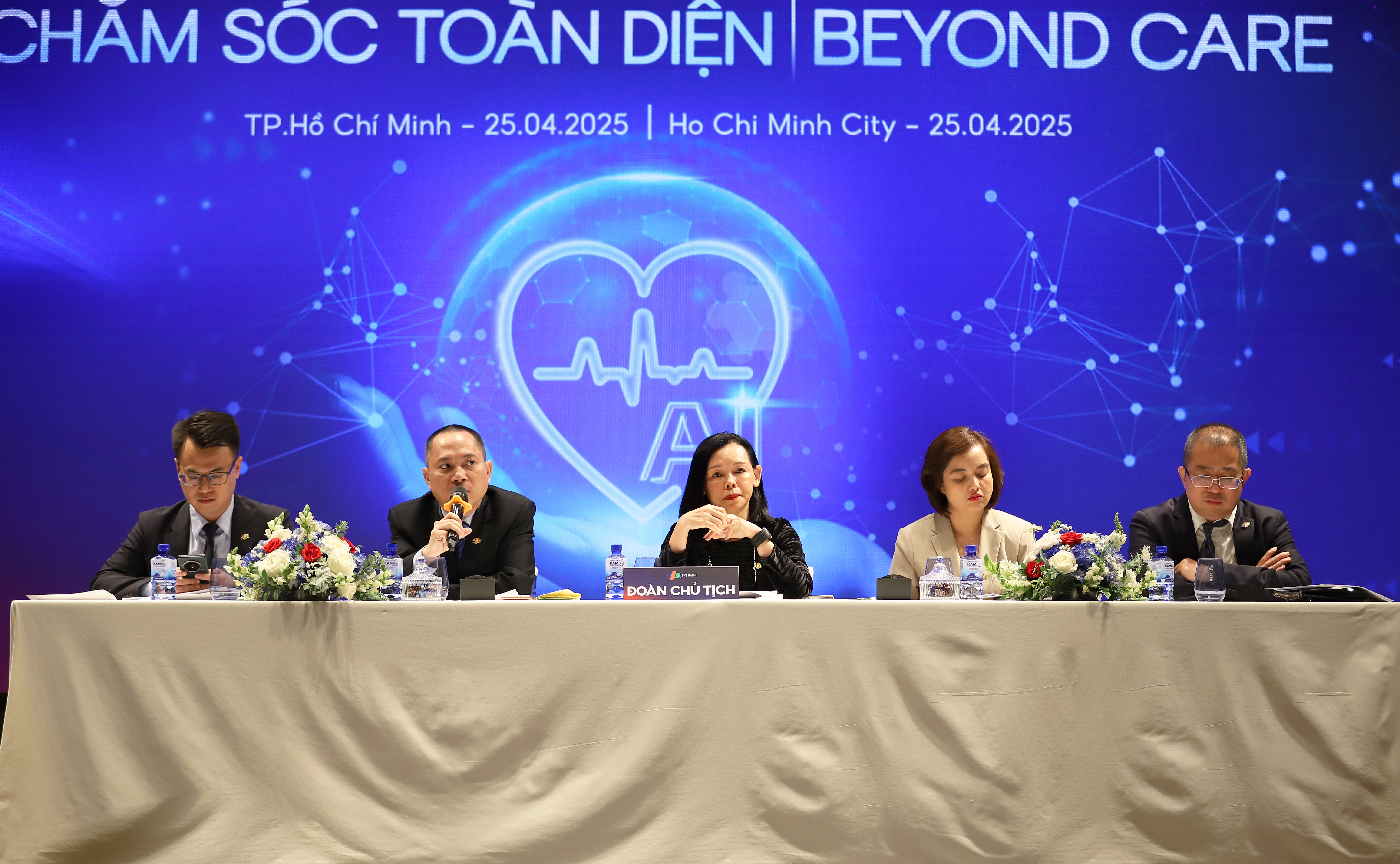  Đẩy mạnh chuyển đổi AI, FPT Long Châu nâng tầm trải nghiệm chăm sóc sức khoẻ cho mọi nhà