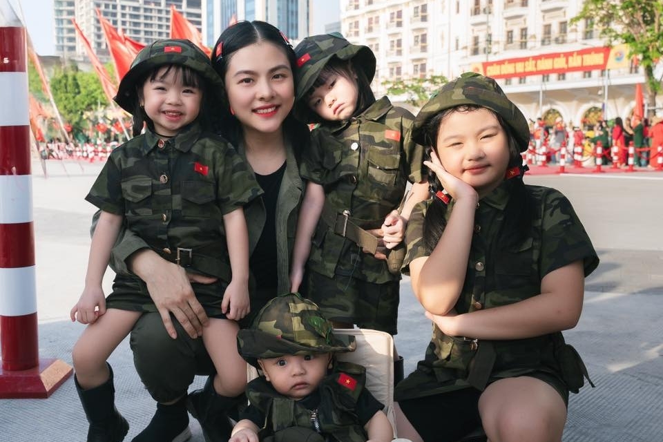 4 nhóc tì cực yêu nhà Vân Trang