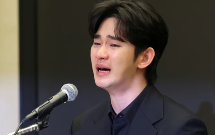 Kim Soo Hyun liên tiếp bị kiện, con số bồi thường gây choáng