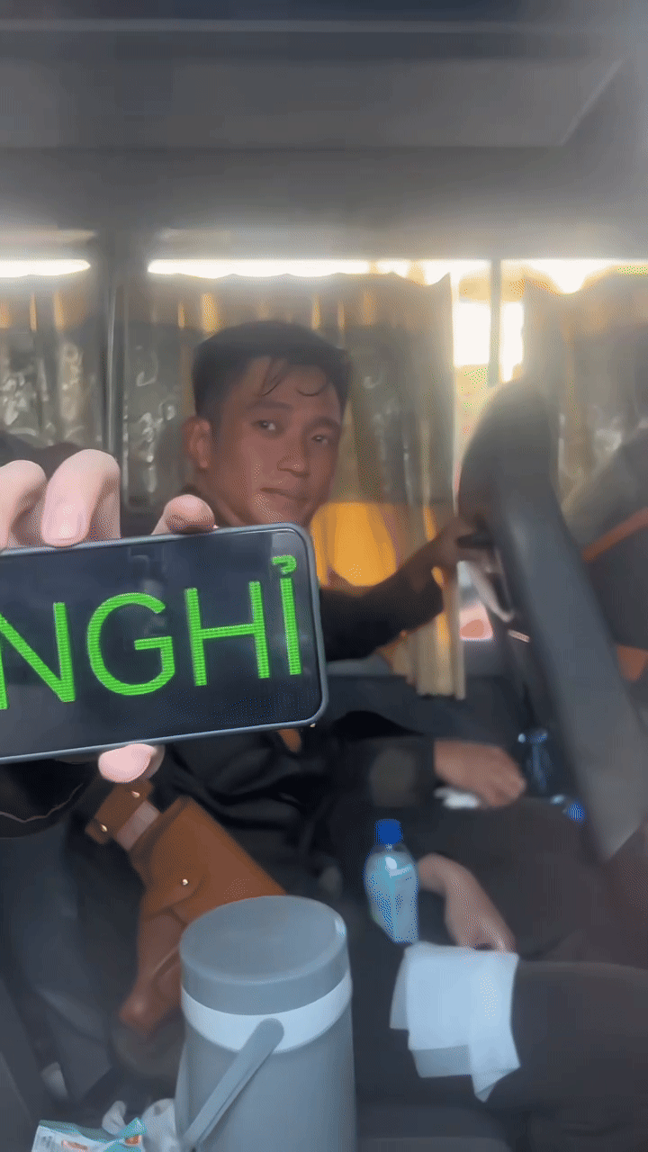 Xôn xao clip chiến sĩ Lê Hoàng Hiệp nhắc nhở 4 từ khiến cộng đồng mạng dậy sóng