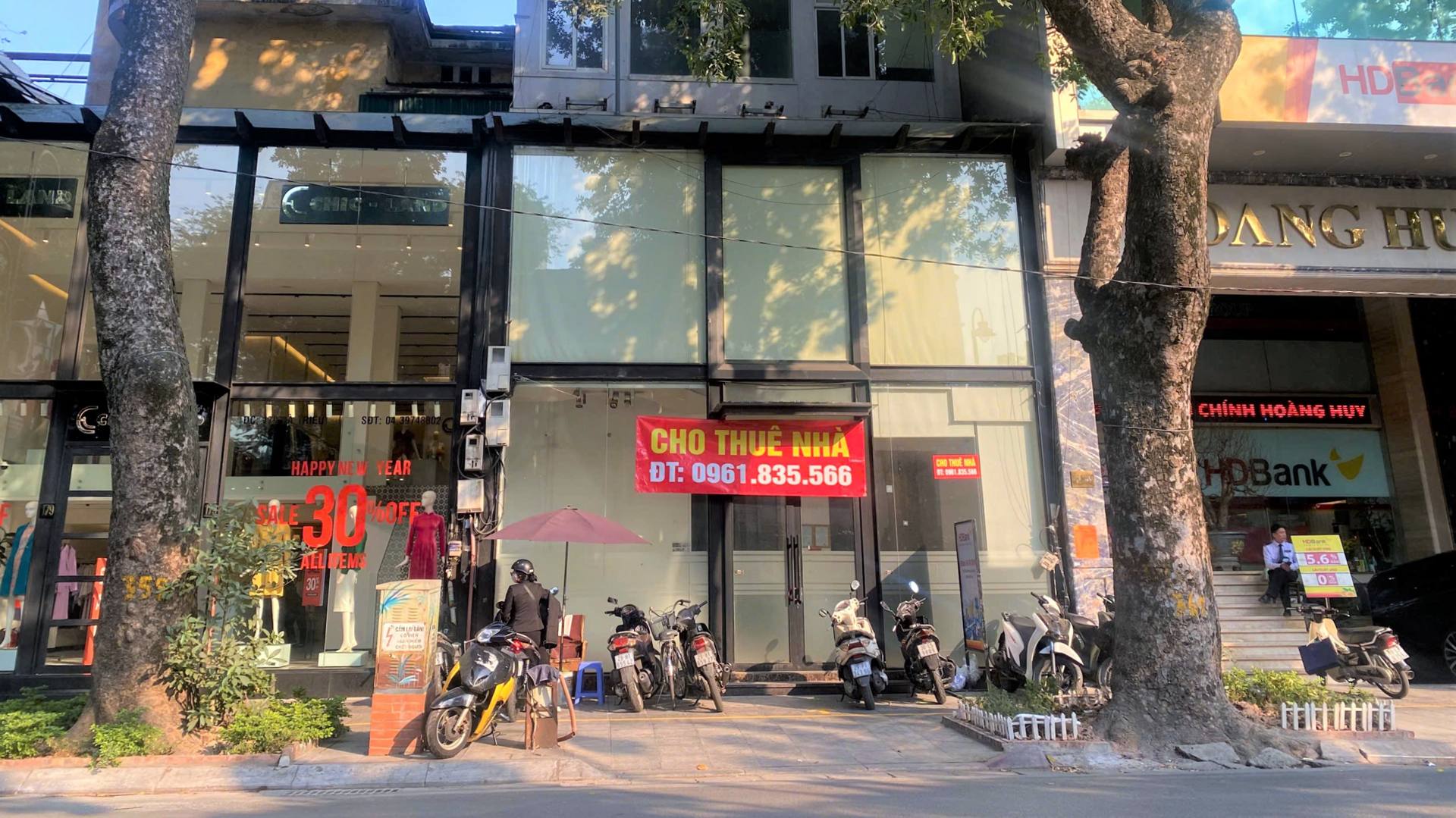 Cuộc cạnh tranh mặt bằng bán lẻ tại Việt Nam nóng lên vì khan hiếm nguồn cung chất lượng cao