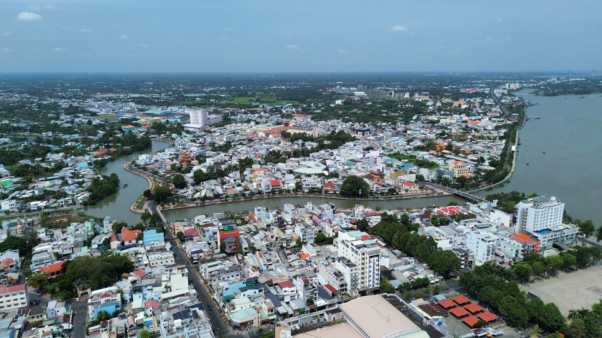 Gần như “Bách phát bách trúng” Công ty Cường Phát “ ôm trọn” các gói thầu với tổng giá trị hơn ngàn tỷ tại Vĩnh Long