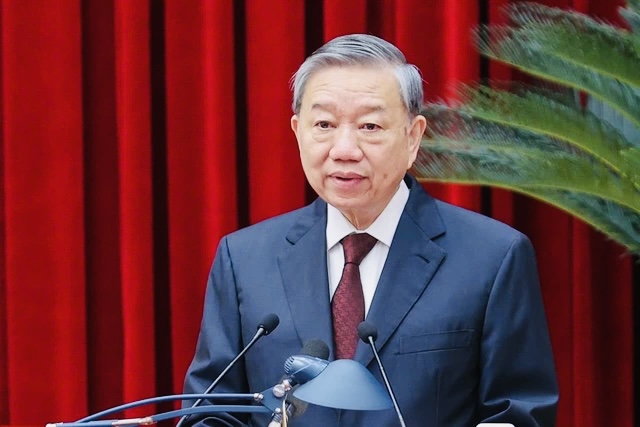 Tổng Bí thư Tô Lâm Dạy học 2 buổingày miễn phí cho học sinh tiểu học, THCS từ năm học 2025–2026