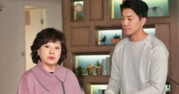 Cho vợ chồng con gái 600 triệu, trông cháu 6 năm nhưng đổi lại được 10 triệu của con rể cùng câu nói khiến tôi ngậm ngùi rời đi