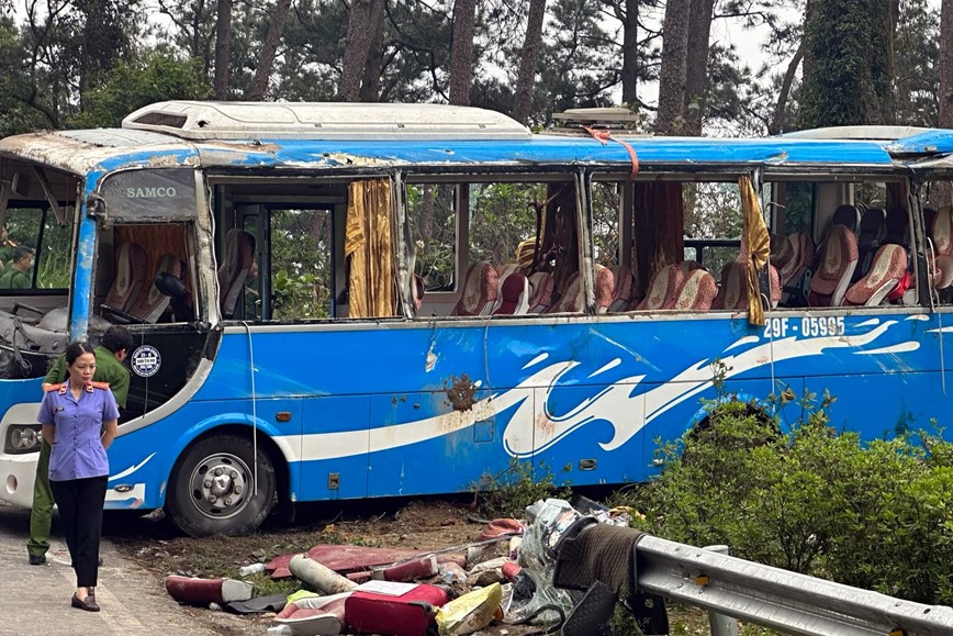 Vĩnh Phúc Khởi tố, bắt tạm giam tài xế xe khách gây tai nạn đặc biệt nghiêm trọng tại Tam Đảo
