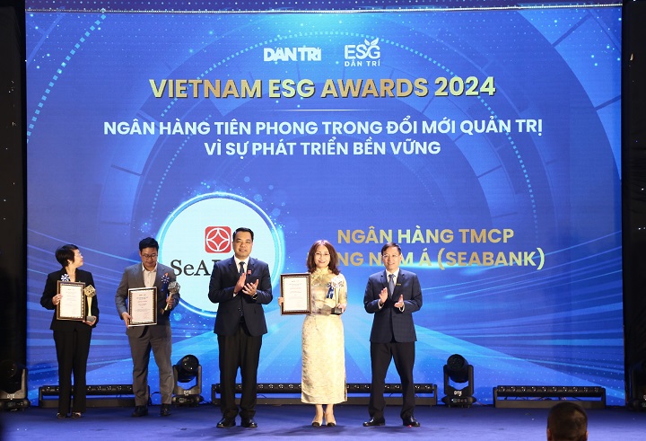 SeABank được vinh danh “Ngân hàng tiên phong trong đổi mới quản trị vì sự phát triển bền vững” 