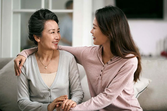 Từng căm ghét mẹ kế bước vào cuộc sống của cha con tôi, chỉ sau 1 năm mọi việc đã thay đổi