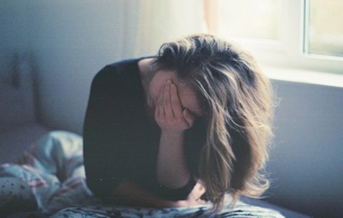 Ly hôn vì nghĩ chồng phản bội, đến khi anh qua đời tôi mới biết mình mới là kẻ có tội