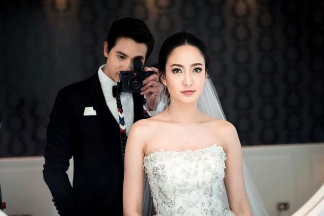 Gia đình phản đối chị gái vẫn quyết lấy chồng kém tuổi, chưa bao lâu đã quay về rồi một mình sinh con