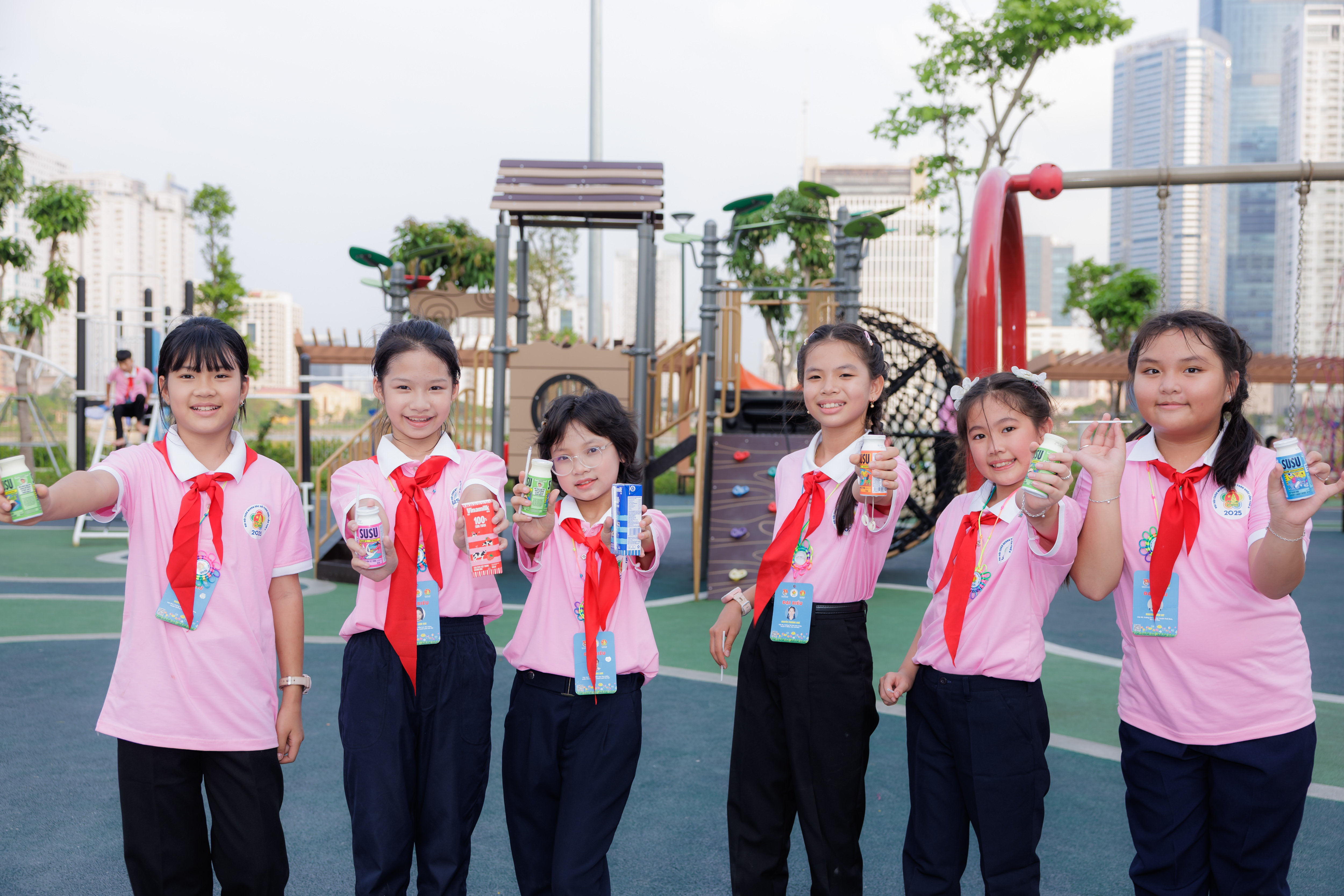 Cùng thiếu nhi viết tiếp hành trình cháu ngoan bác Hồ, tiến vào kỷ nguyên mới.