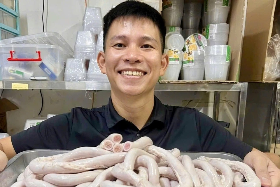 Tình tiết mới gây hoang mang về chủ quán Lòng Chát sau drama lòng se điếu