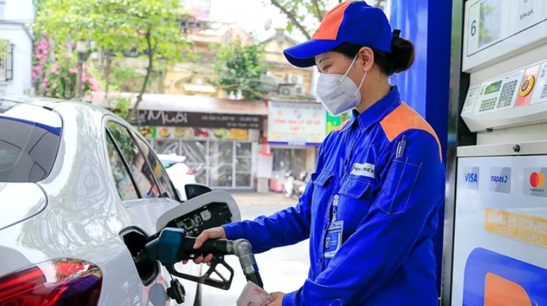 Giá xăng dầu hôm nay 185 Đảo chiều tăng