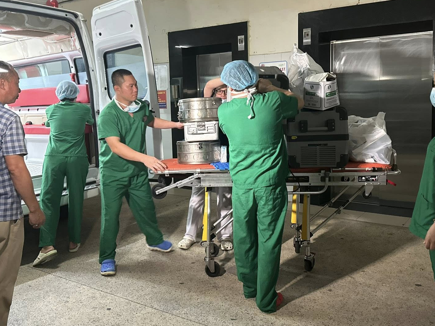 Từ mất mát hóa hồi sinh Khi sự sống không kết thúc và tinh yêu vẫn tiếp diễn