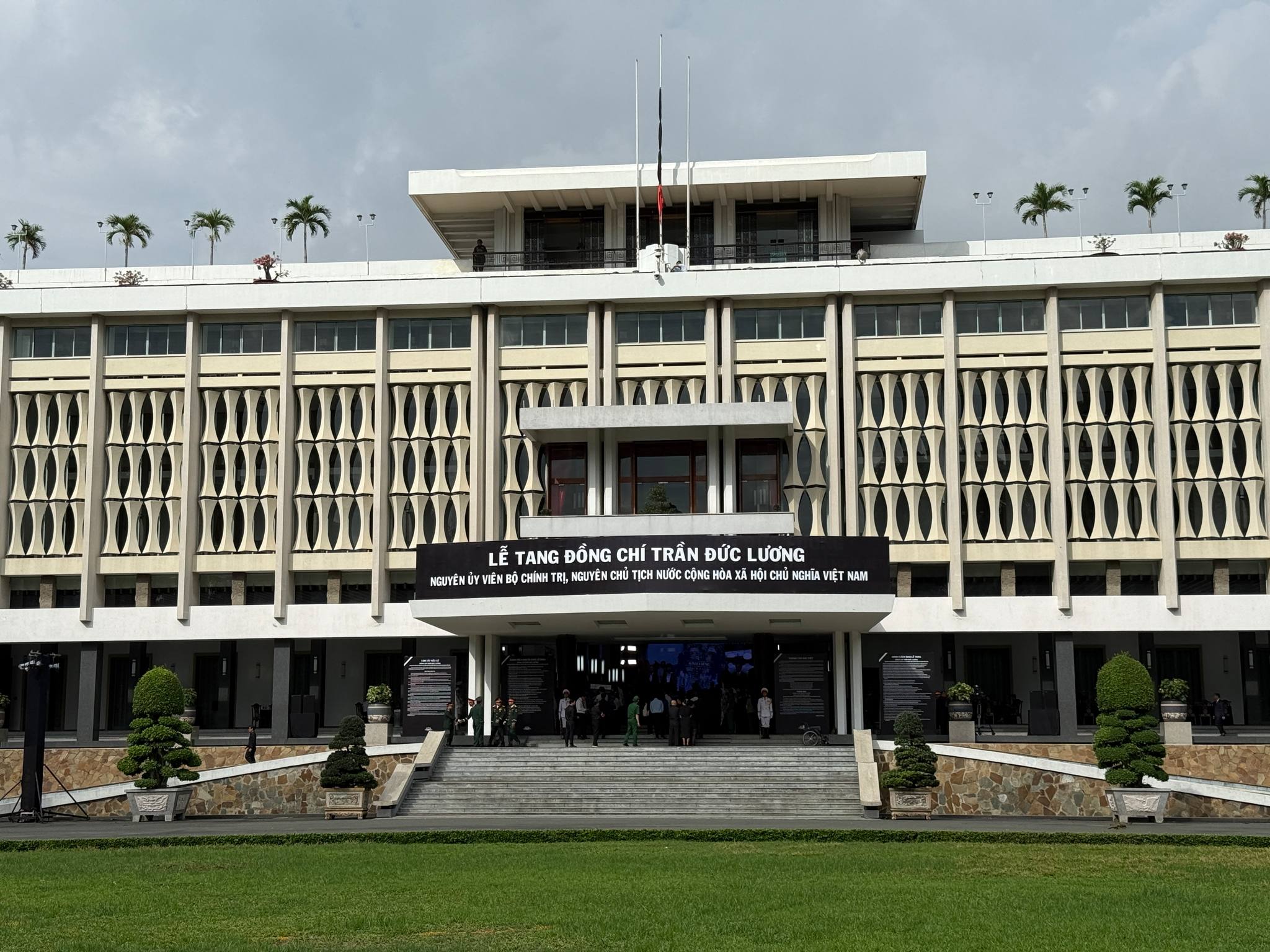 Lễ Quốc tang nguyên Chủ tịch nước Trần Đức Lương tại TPHCM