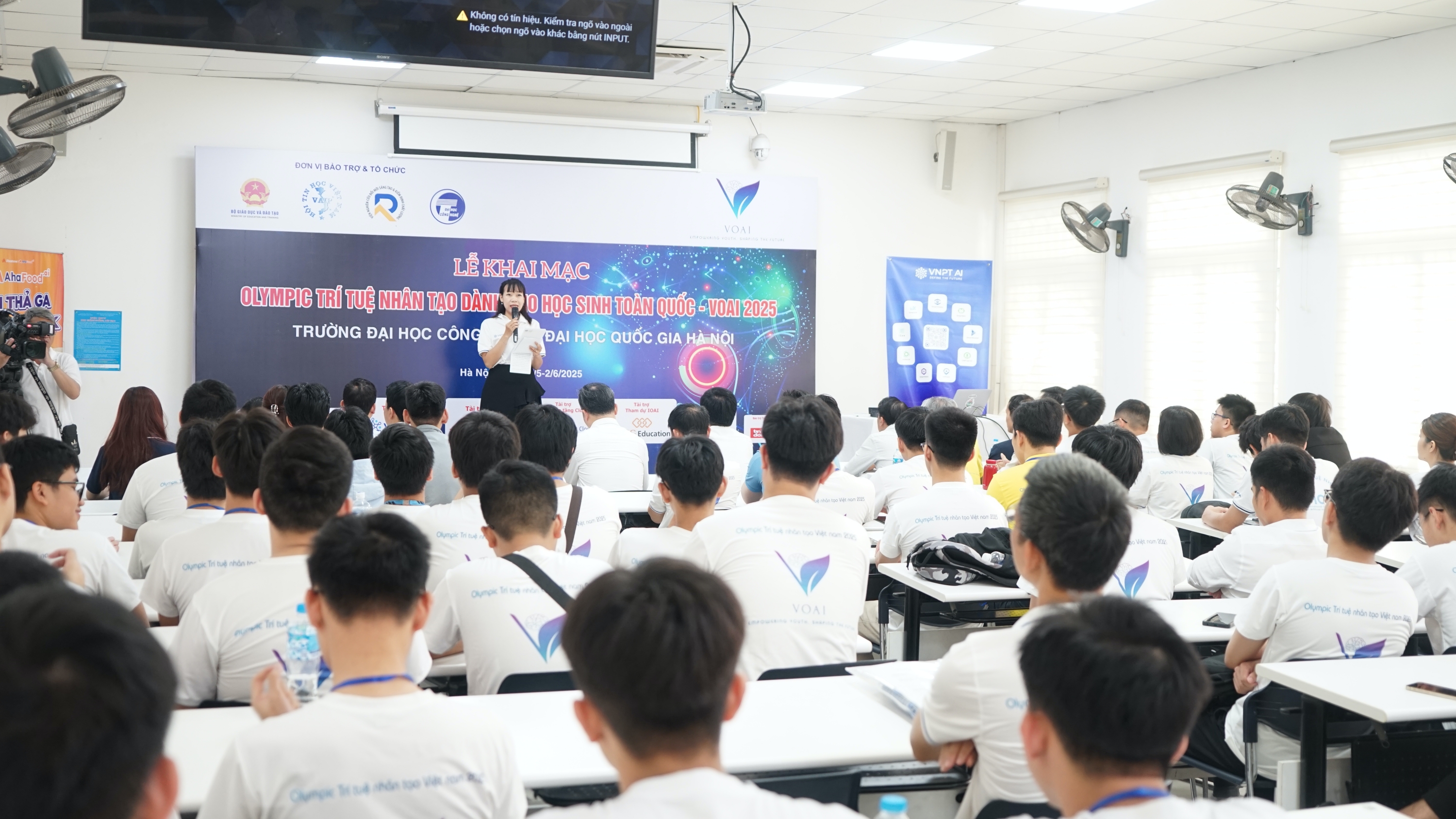 98 thí sinh xuất sắc tham dự Chung kết Olympic Trí tuệ nhân tạo lần thứ nhất - VOAI 2025