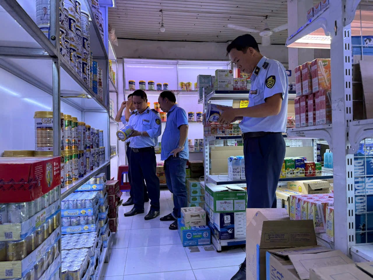 Quảng Ninh tăng cường quản lý thực phẩm chức năng và dược phẩm