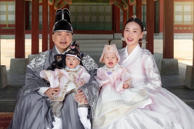 Cách dạy con đáng suy ngẫm của gia đình Shark Bình - Phương Oanh 