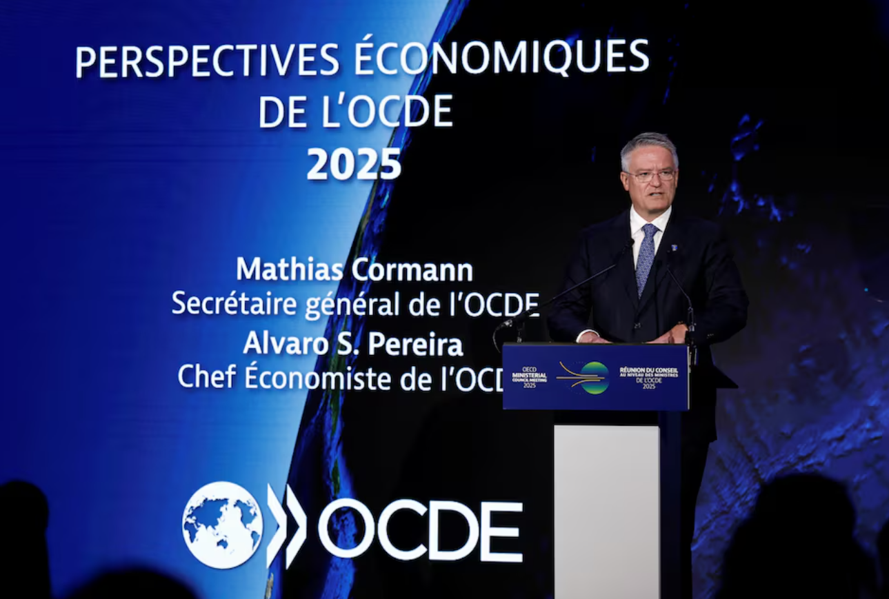 OECD hạ dự báo tăng trưởng kinh tế toàn cầu vì thuế quan