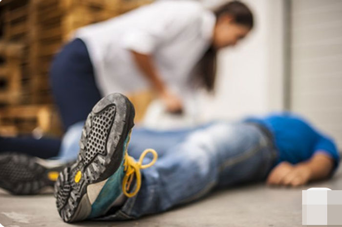 Người đàn ông 49 tuổi đột tử dù duy trì chạy bộ buổi sáng đều đặn! Bác sĩ chỉ ra 4 thói quen chết người