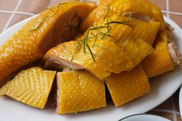 Đồng Nai Phát hiện hơn 12 tấn thịt gà không rõ nguồn gốc