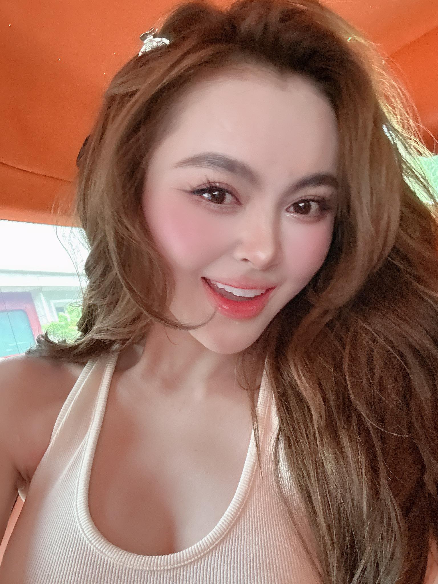 Trang Nemo gây sốc cõi mạng khi tố chồng bội bạc, đòi ly dị khi vợ đang thi hành án tù