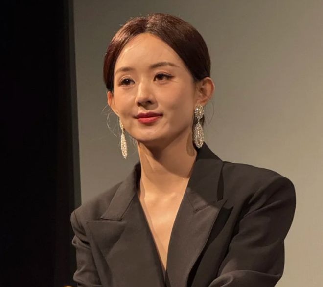 Triệu Lệ Dĩnh xuống sắc, già nua sau ồn ào hẹn hò đạo diễn tai tiếng