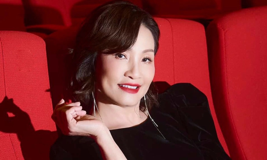 Nữ diễn viên Việt 63 tuổi dở khóc dở cười vì tin đồn lấy chồng lần 2