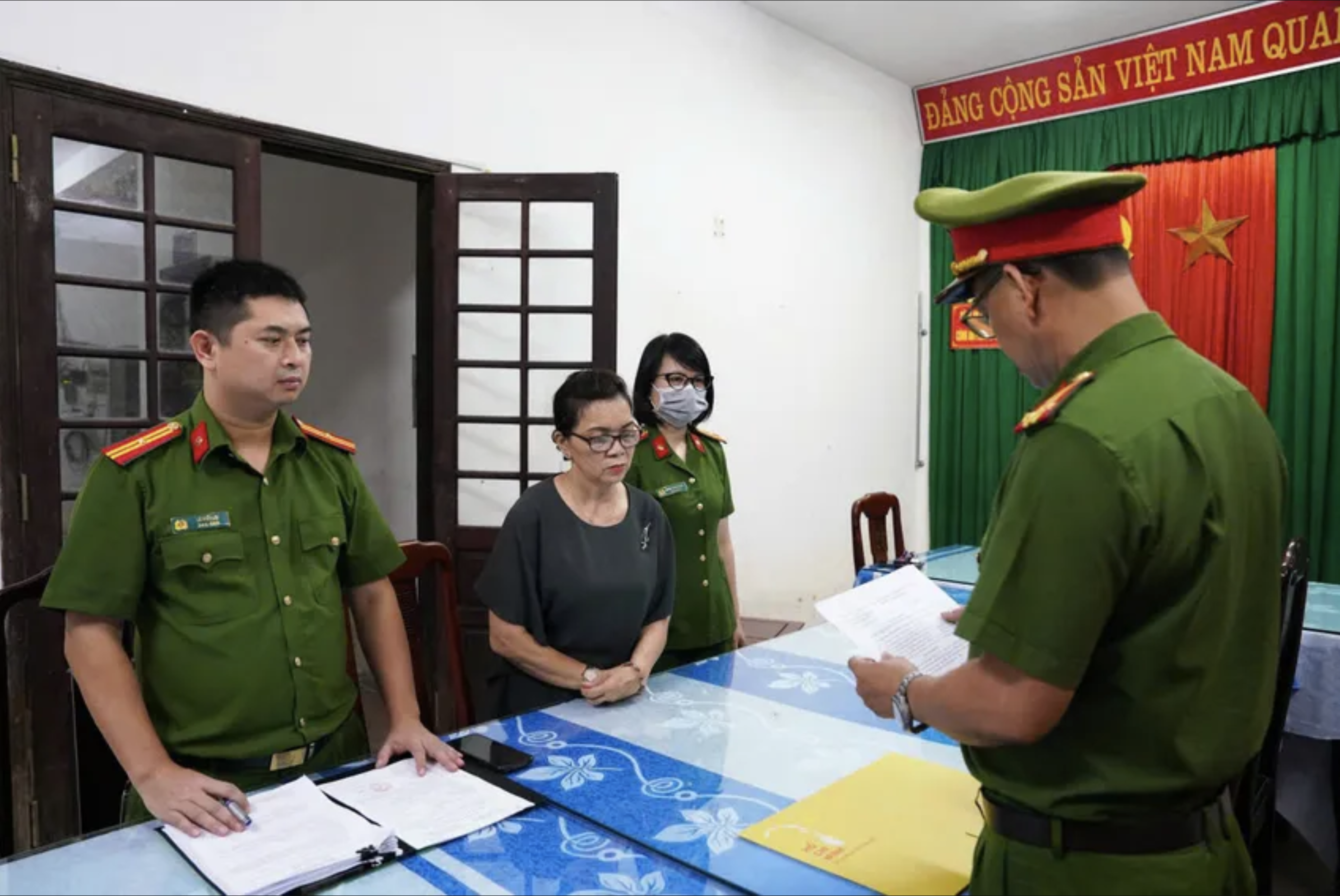 Phát hiện cơ sở bán cà phê trộn không rõ nguồn gốc