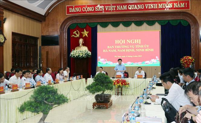Ban Thường vụ Tỉnh ủy Hà Nam, Nam Định, Ninh Bình thông qua phương án nhân sự chủ chốt của tỉnh Ninh Bình mới
