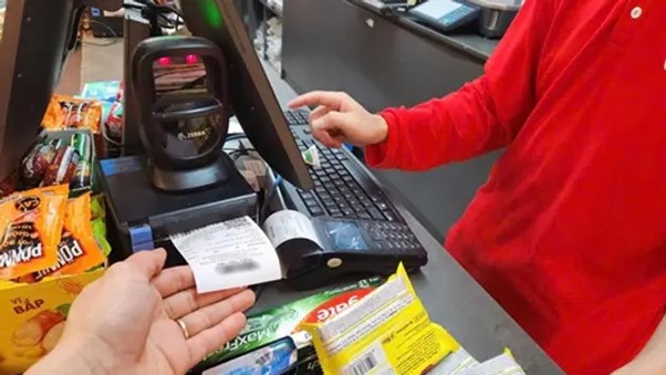 Cửa hàng đóng băng Giải mã sự im lặng trước làn sóng yêu cầu minh bạch